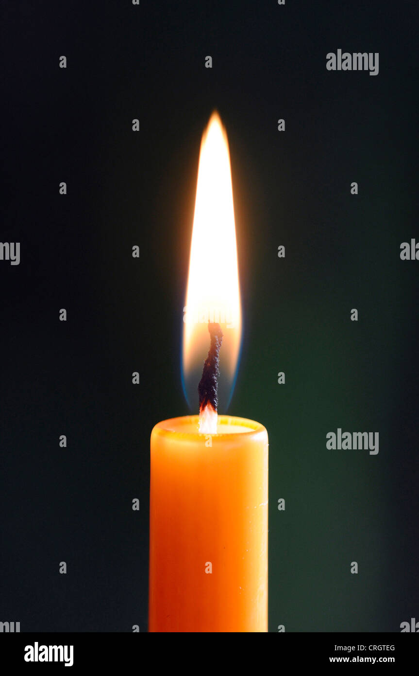 burning candle [SPECRGTEG]