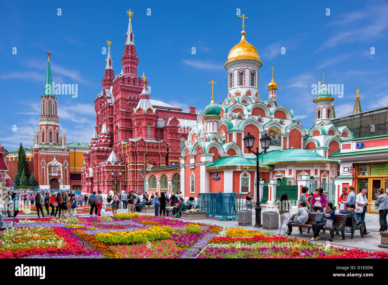 The State History Museum and the Kazan Cathedal in the Red Square [SPEG1EXDK]